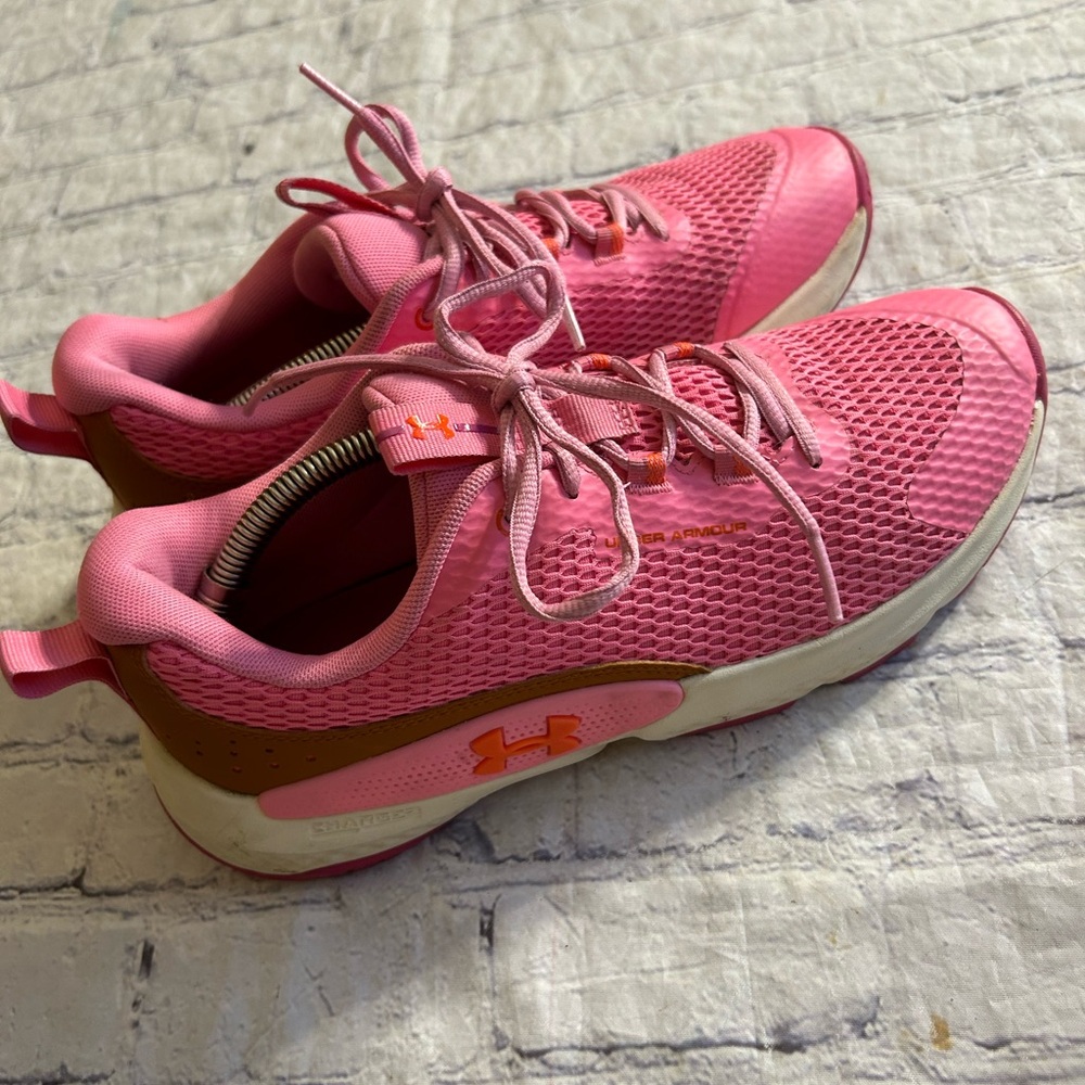 UNDER ARMOUR DYNAMIC SELECT TRAINING SHOES PINK (2023) WOMEN’S SIZE US 9.5